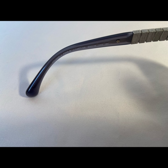 🤍$650. Chanel Top of the line Iconic “Bijou” Trans. Gray with Strass Crystals! - Picture 11 of 15